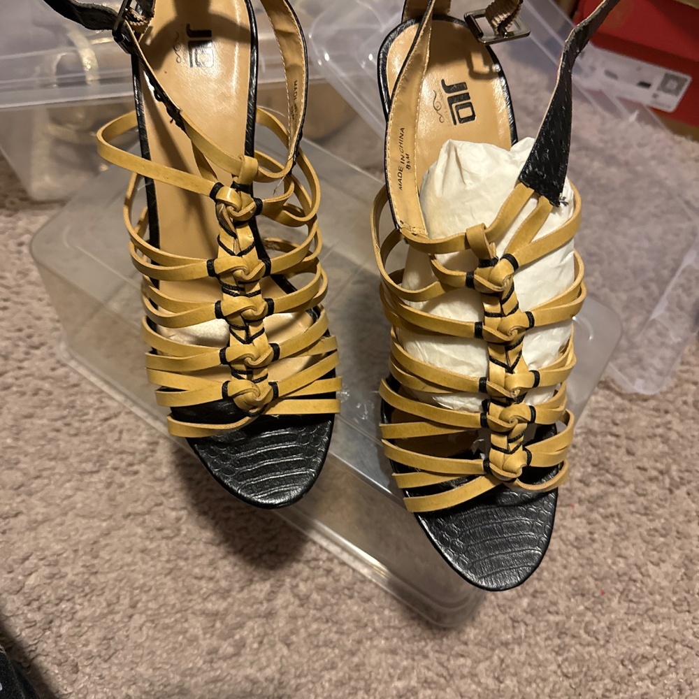 Shoes - Picture 2 of 3